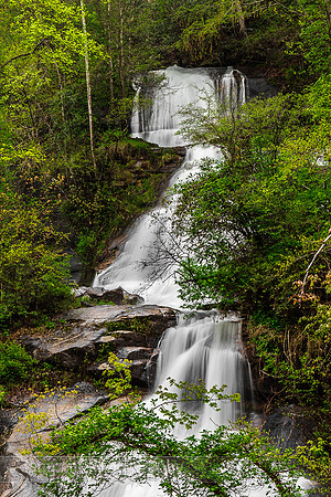 At Twin Falls (Reedy Cove Falls), near Lake Jocassee in South Carolina.
LK_20140419_0300